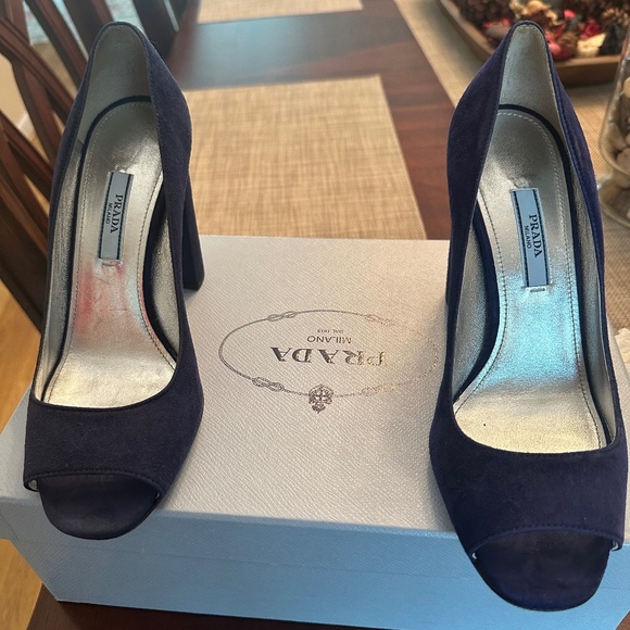 Prada Shoes - Picture 1 of 4